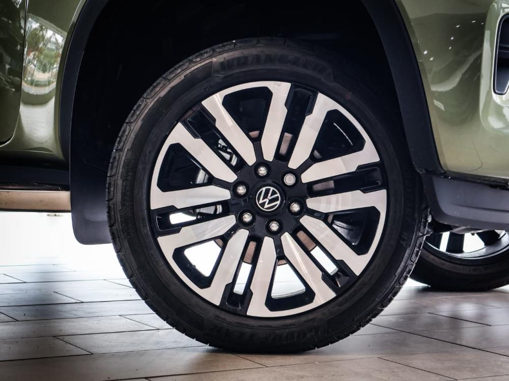 Volkswagen Amarok 3.0 TDI V6 4Motion Aventura Auto D/C P/U, image 2