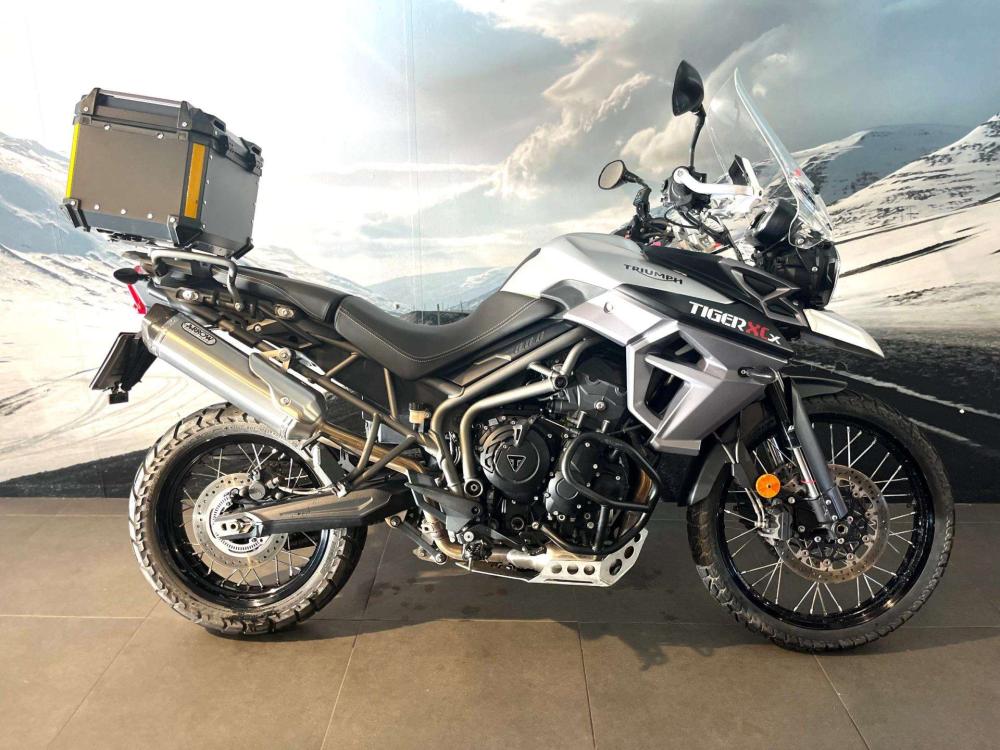 TRIUMPH TIGER 800 XCX, image 1