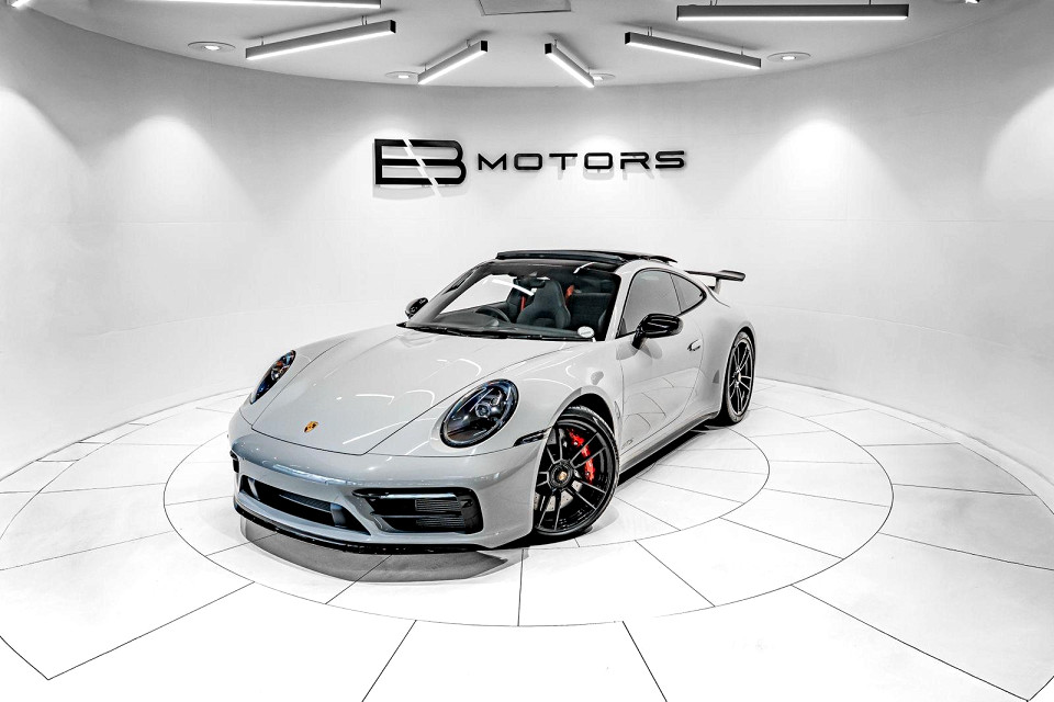 PORSCHE 911 CARRERA 4 GTS (992), image 2