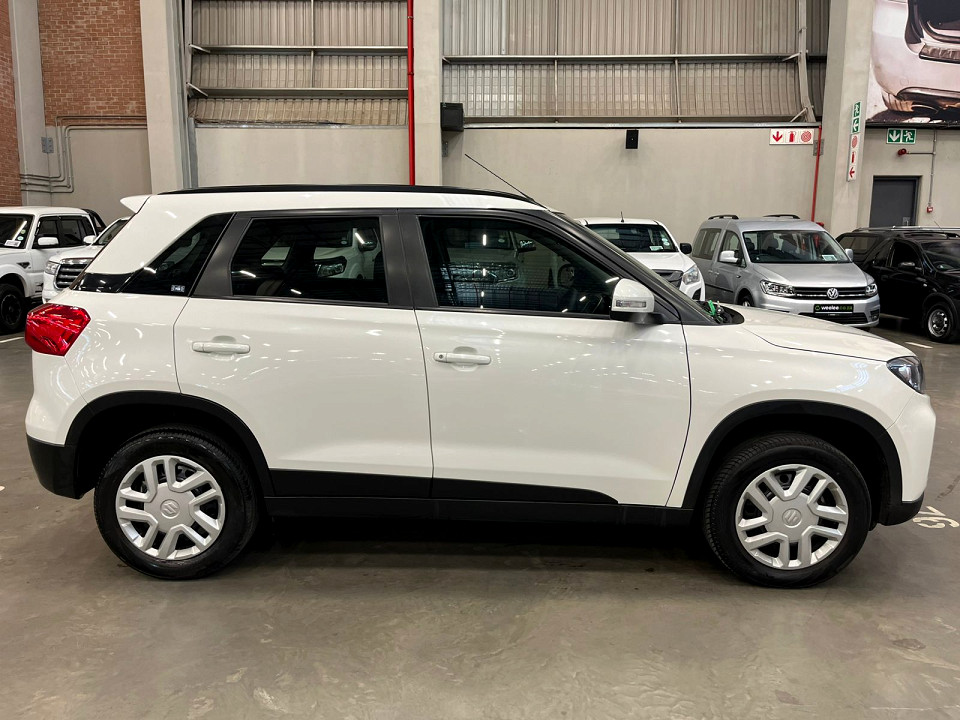 SUZUKI VITARA BREZZA 1.5 GL, image 2