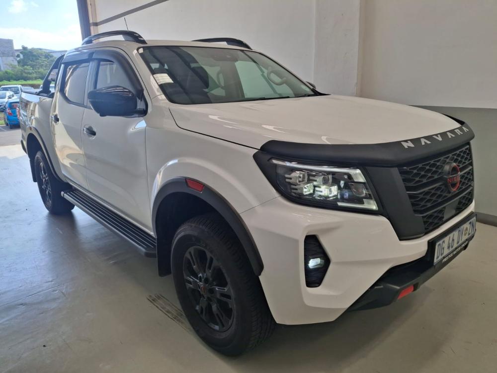 Nissan Navara 2.5DDTi Pro-4X 4X4 Auto D/C P/U, image 1