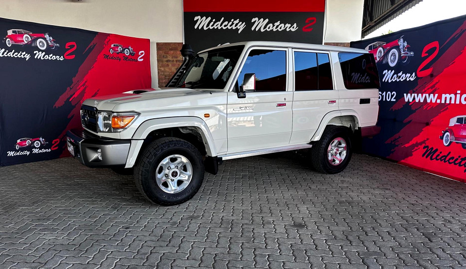 TOYOTA LANDCRUISER 76 4.5D V8 S/W, image 2