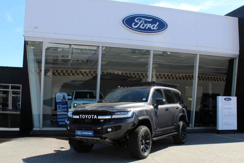 Toyota Land Cruiser 300 V6 3.5T GR-S, image 1