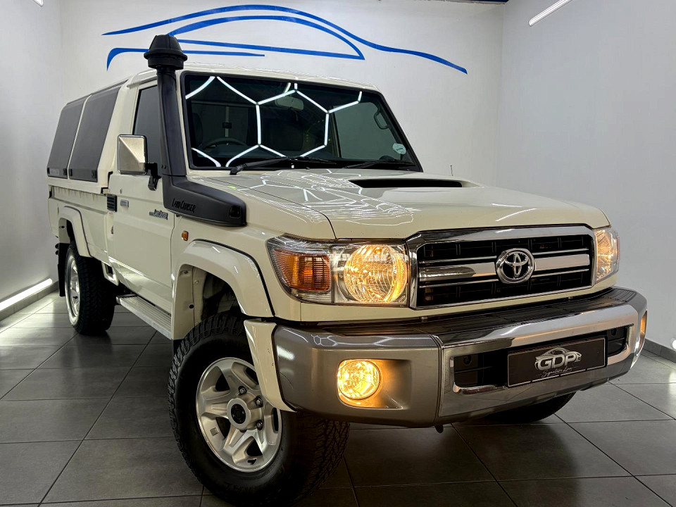 TOYOTA LAND CRUISER 79 4.5D P/U S/C, image 1