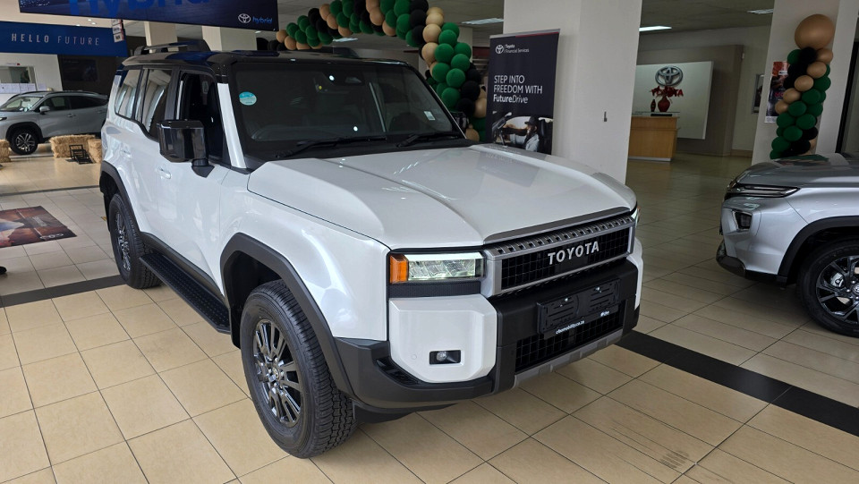 TOYOTA PRADO TX 2.8GD A/T, image 1