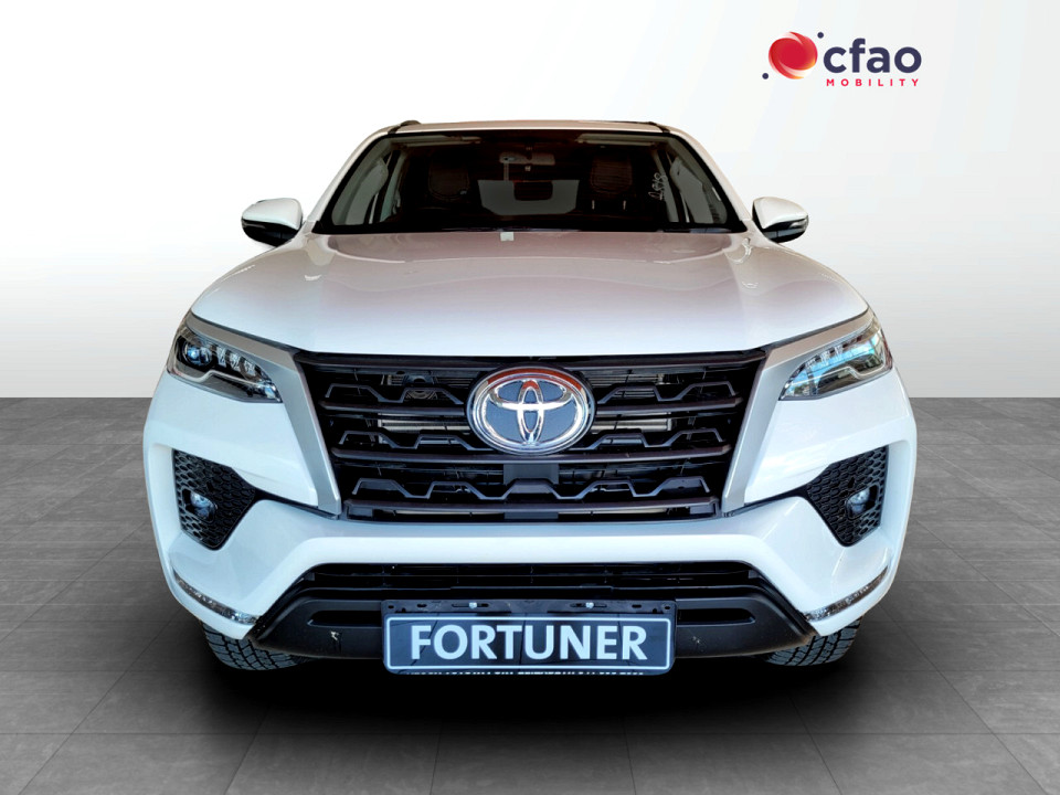 TOYOTA FORTUNER 2.4GD-6 4X4 A/T, image 2