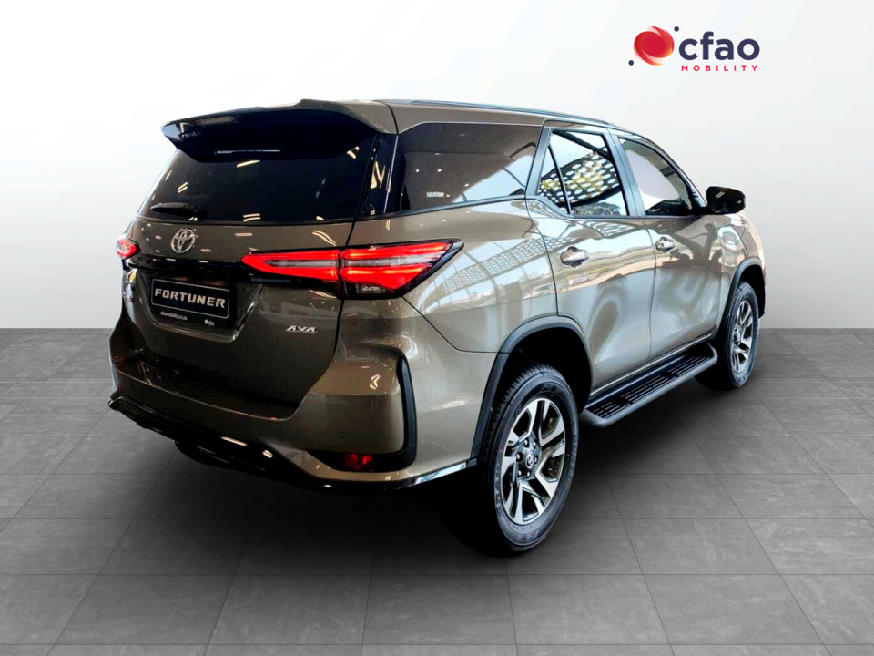 TOYOTA FORTUNER 2.8GD-6 4X4 A/T, image 2