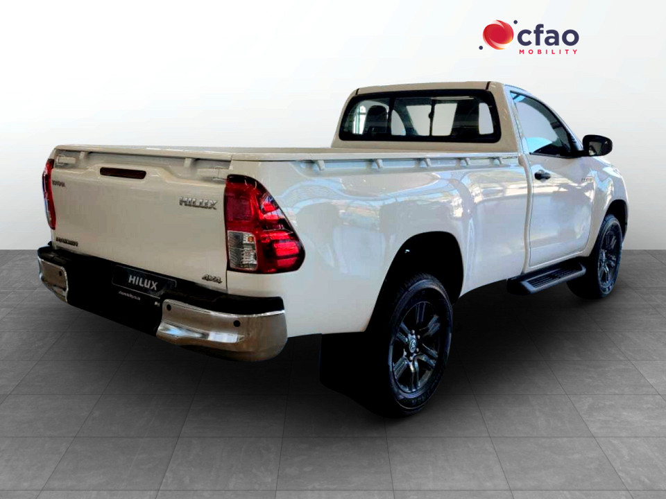 Toyota Hilux 2.4 GD-6 4X4 Raider 6MT, image 2