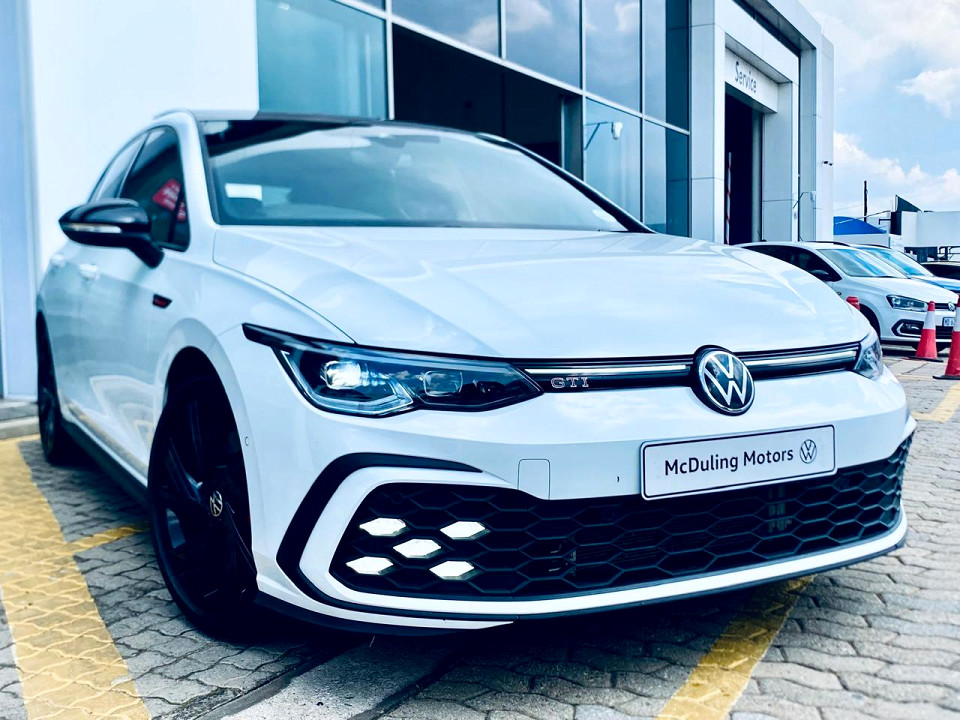 Volkswagen Golf 8 GTi  2.0 TSI DSG, image 1