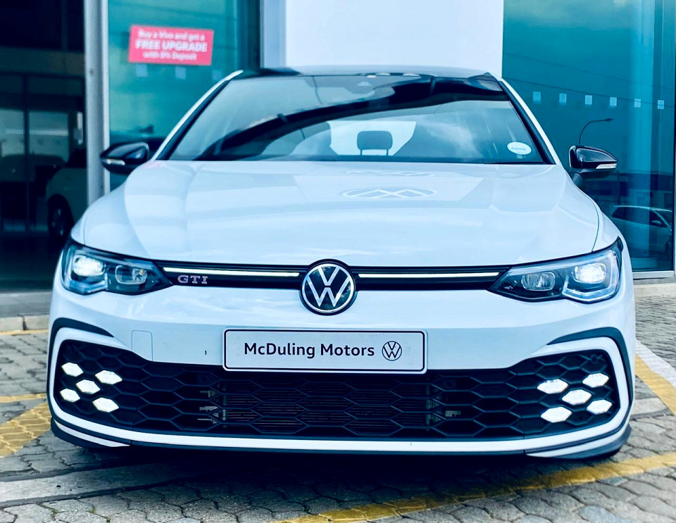 Volkswagen Golf 8 GTi  2.0 TSI DSG, image 2