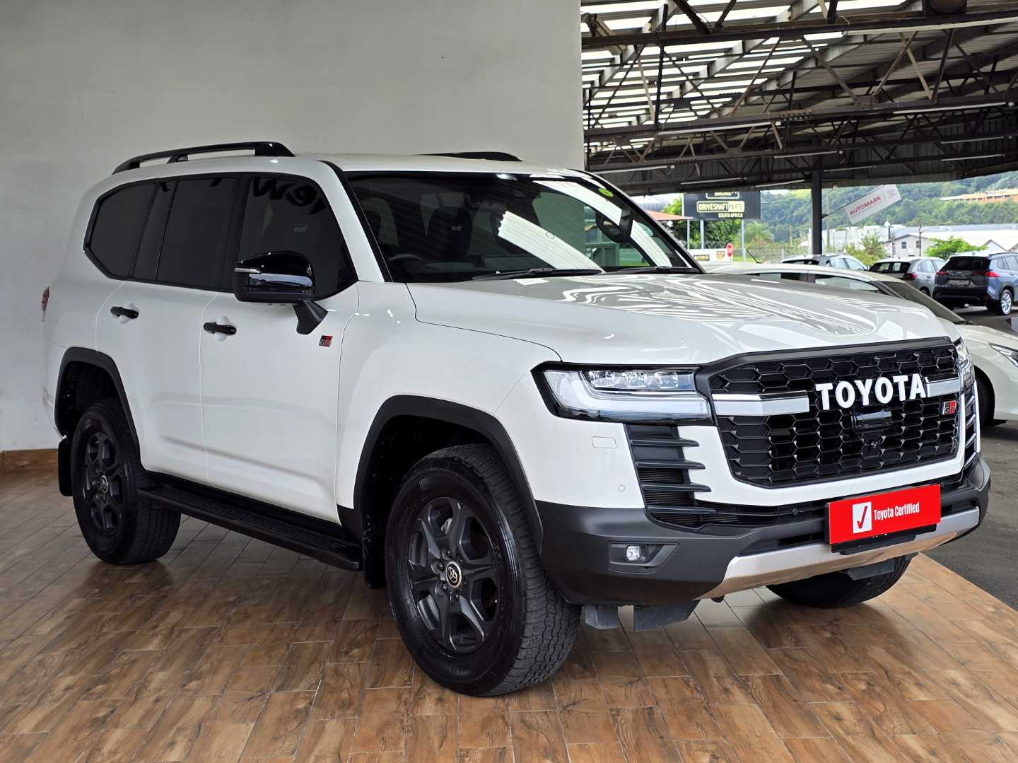 TOYOTA LANDCRUISER 300 V6 3.3D GR-S, image 1