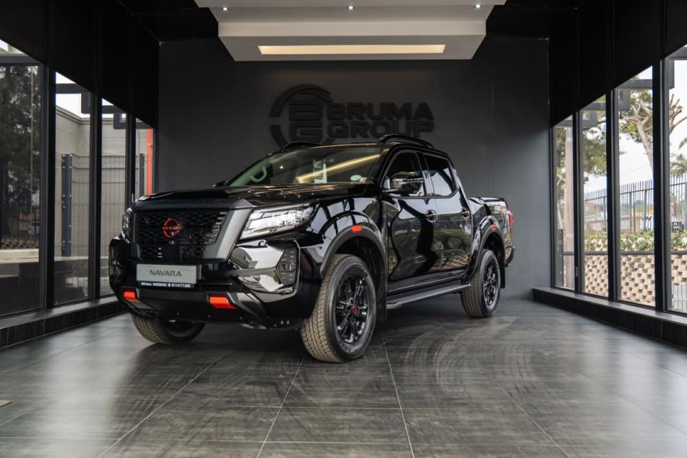 Nissan Navara 2.5DDTi Pro-2X Auto D/C P/U, image 1