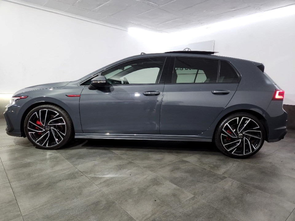 Volkswagen Golf 8 GTi  2.0 TSI DSG, image 2