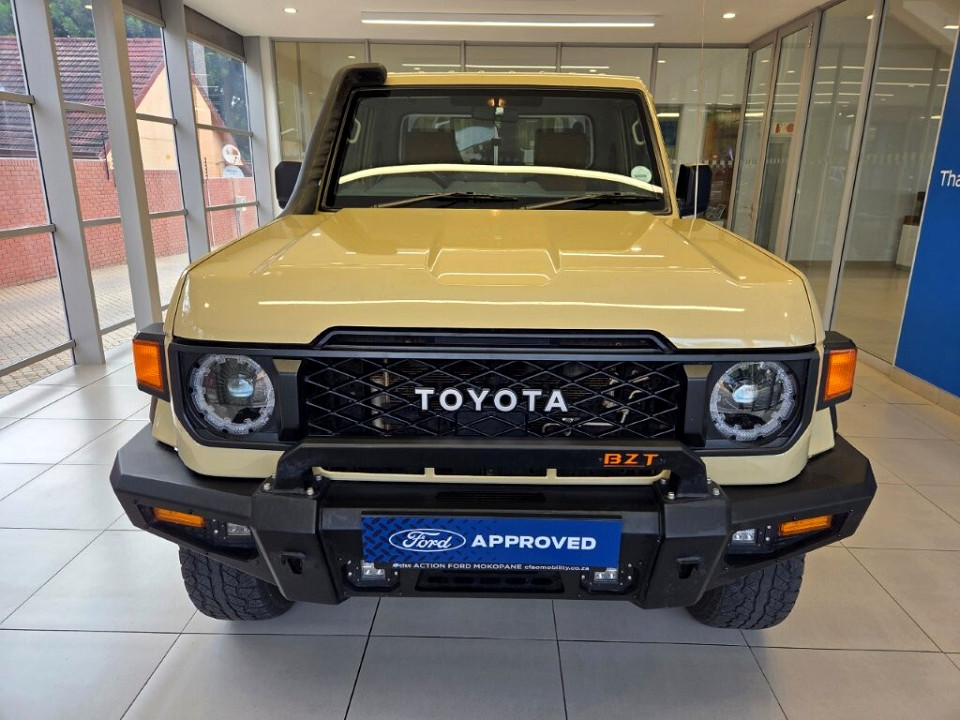 TOYOTA LAND CRUISER 79 2.8 GD-6 P/U S/C, image 2