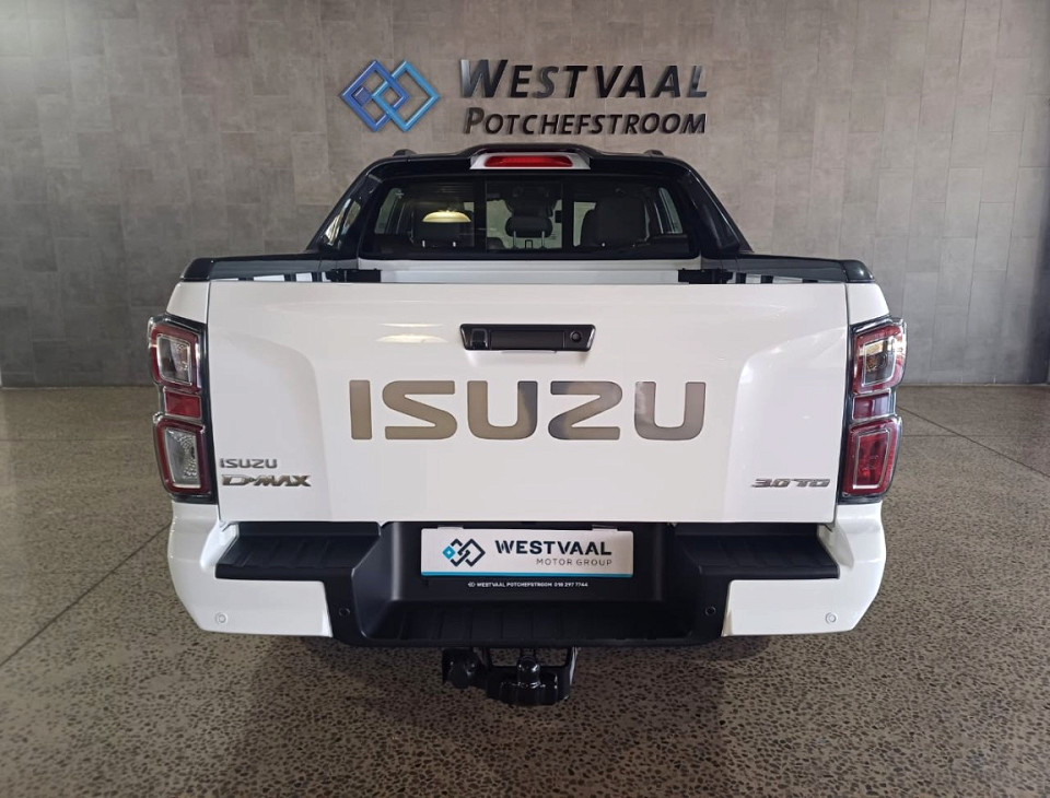 ISUZU D-MAX 3.0 Ddi V-CROSS HR 4X4 A/T D/C P/U, image 2