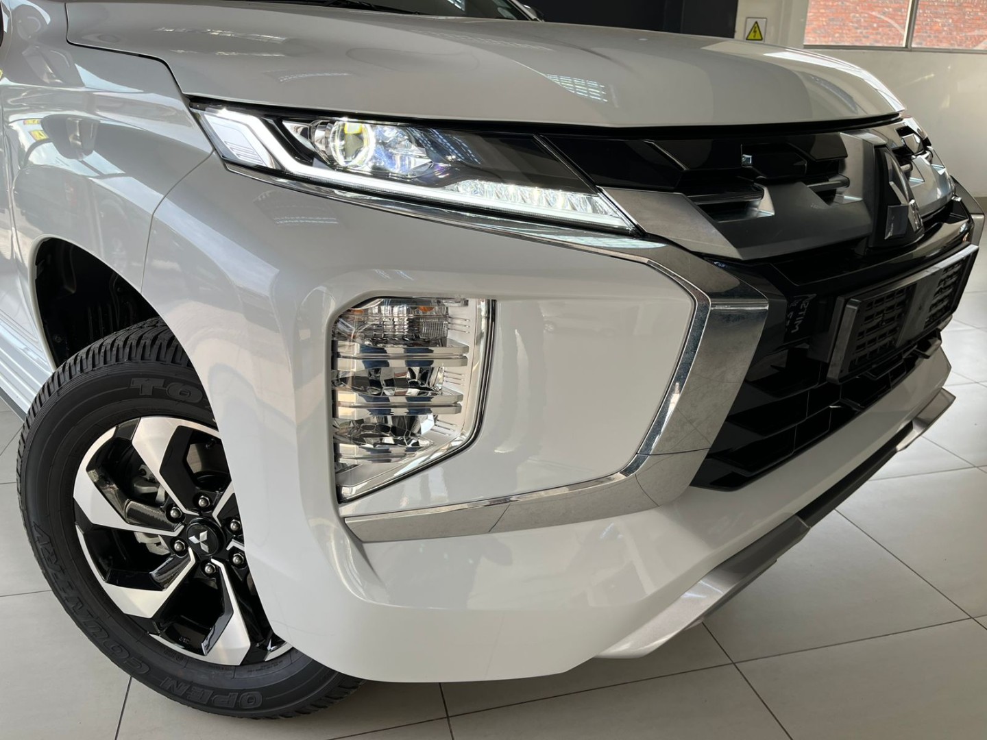 MITSUBISHI PAJERO SPORT 2.4D 4X4 A/T, image 2
