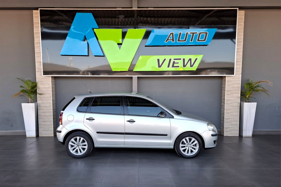 VOLKSWAGEN POLO 1.4 TRENDLINE, image 2