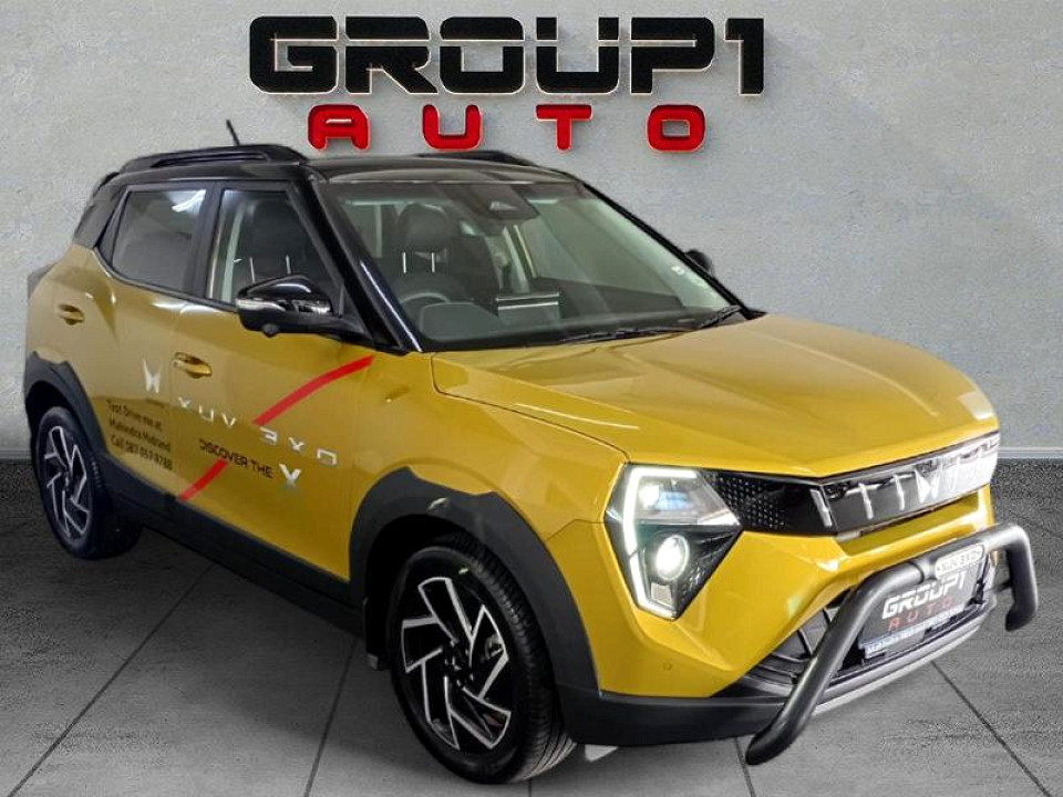 MAHINDRA XUV3XO 1.2T AX7L A/T, image 1