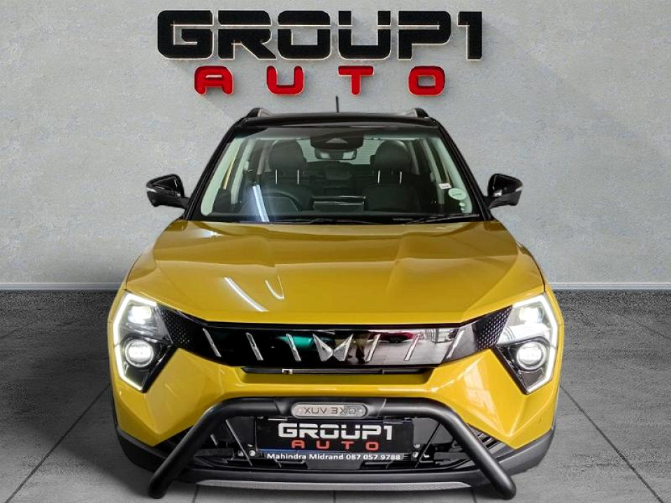 MAHINDRA XUV3XO 1.2T AX7L A/T, image 2