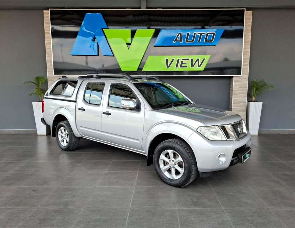 Nissan Navara 2.5dCi double cab 4x4 LE auto, image 1