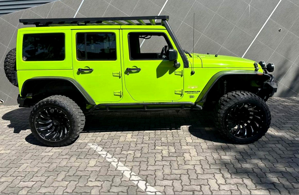 JEEP WRANGLER 2.8 CRD SAHARA 2Dr A/T, image 2