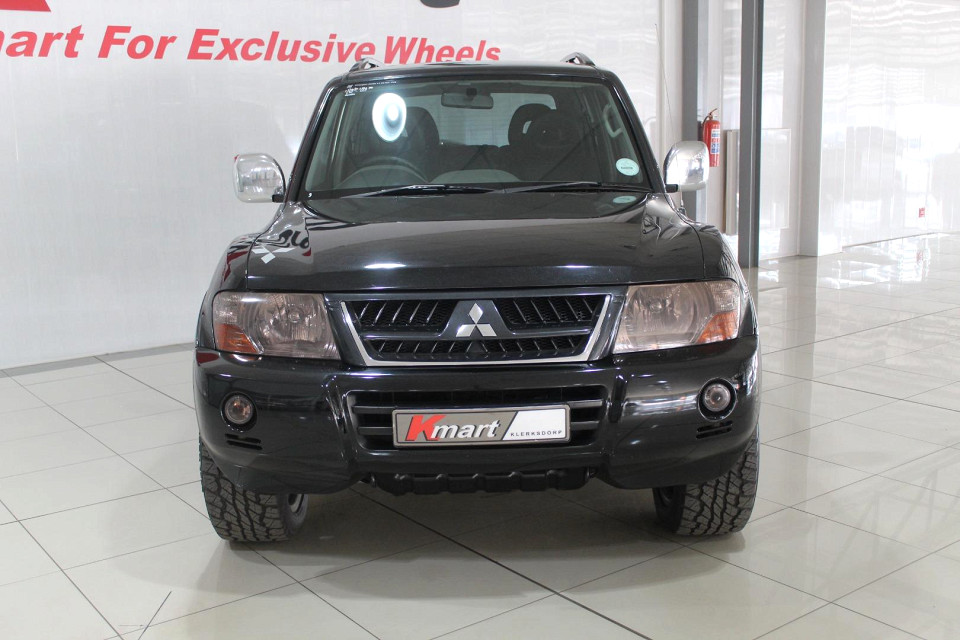 MITSUBISHI PAJERO 3200 DI-D GLS SWB A/T, image 2