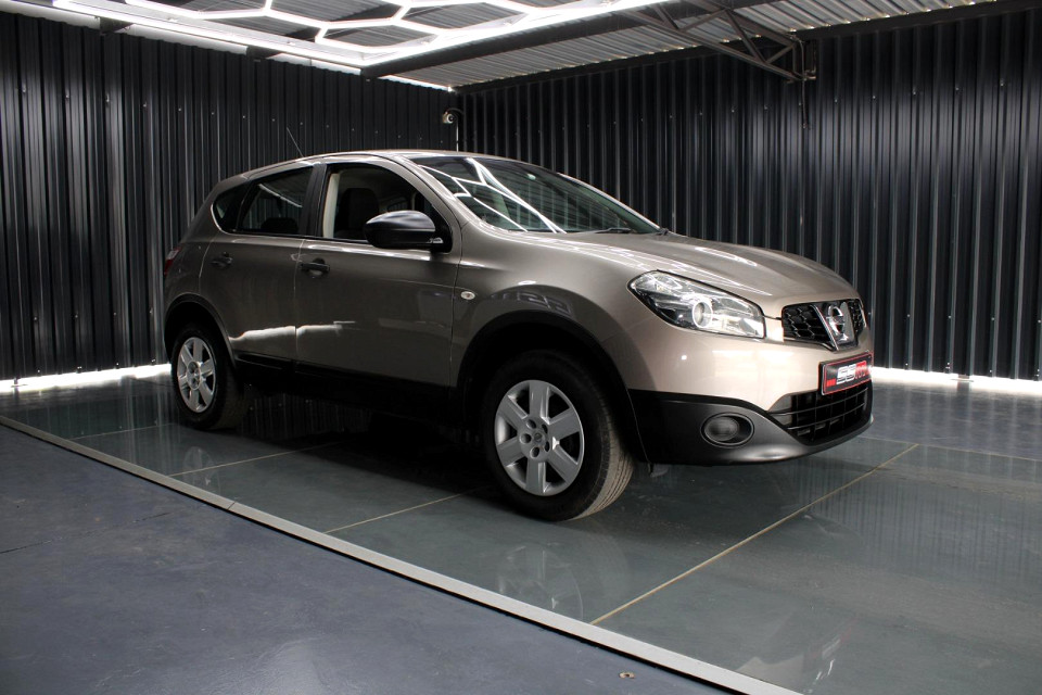 Nissan Qashqai 1.6 Visia, image 1