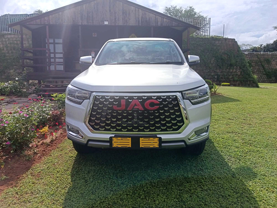 JAC T8 2.0CDi LUX P/U D/C, image 2