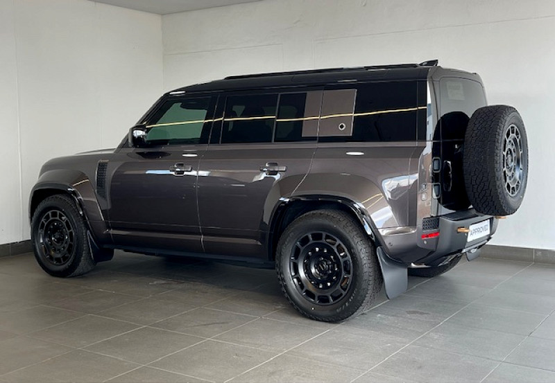 LAND ROVER DEFENDER 110 4.4 V8 OCTA (P635), image 2