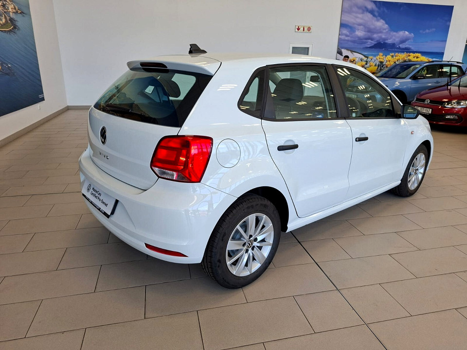 VOLKSWAGEN POLO VIVO 1.4 (5DR), image 2