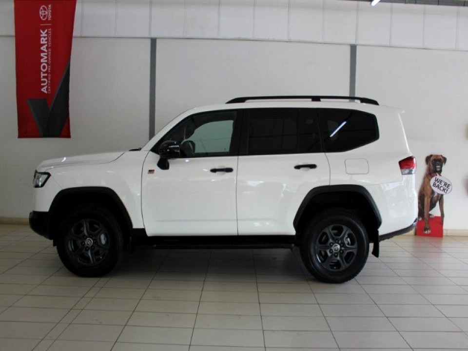 TOYOTA LANDCRUISER 300 V6 3.3D GR-S, image 2