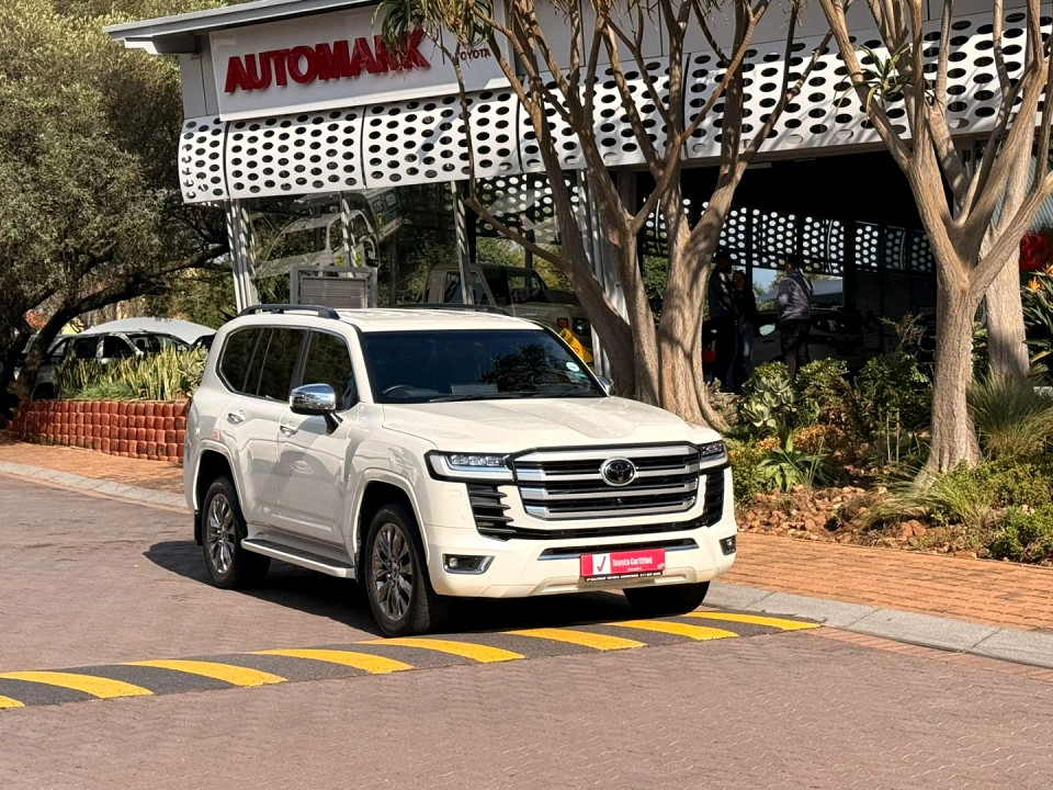 TOYOTA LANDCRUISER 300 V6 3.3D ZX, image 1