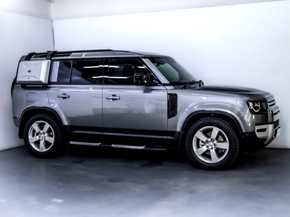 LAND ROVER DEFENDER 110 D250 SE, image 2