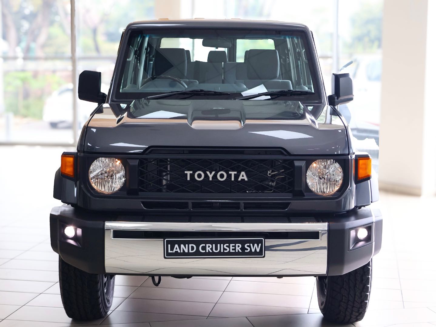 TOYOTA LANDCRUISER 76 2.8 GD-6 S/W A/T, image 2