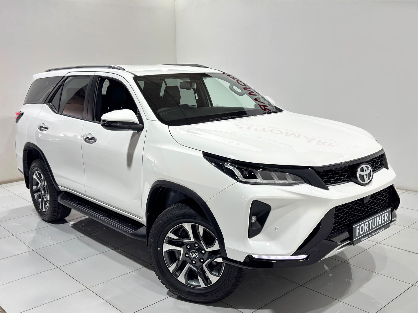 TOYOTA  FORTUNER 2.8GD-6 R/B A/T, image 1