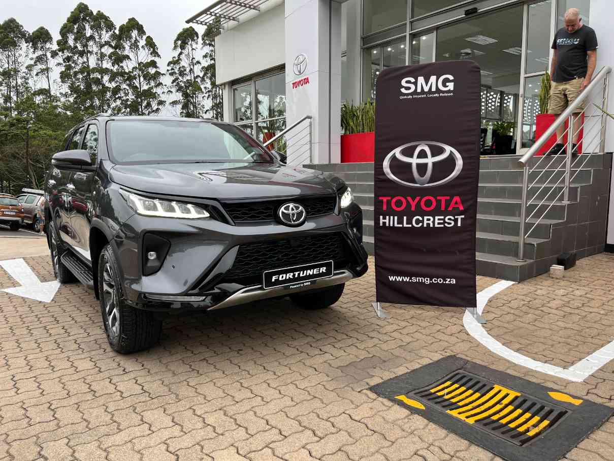 TOYOTA  FORTUNER 2.8GD-6 R/B A/T, image 1