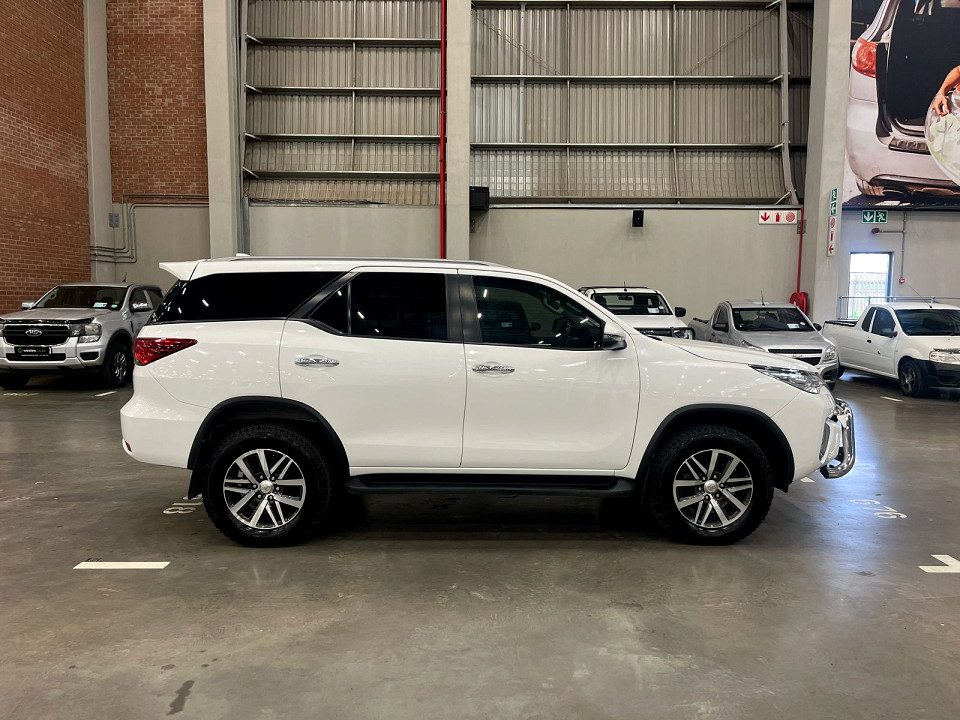 Toyota Fortuner 2.8GD-6 4x4, image 2