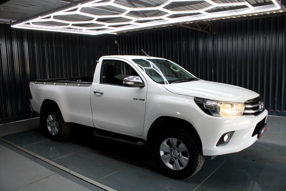 Toyota Hilux 2.8GD-6 Raider, image 1