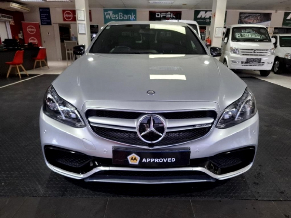 MERCEDES-BENZ E 200, image 2