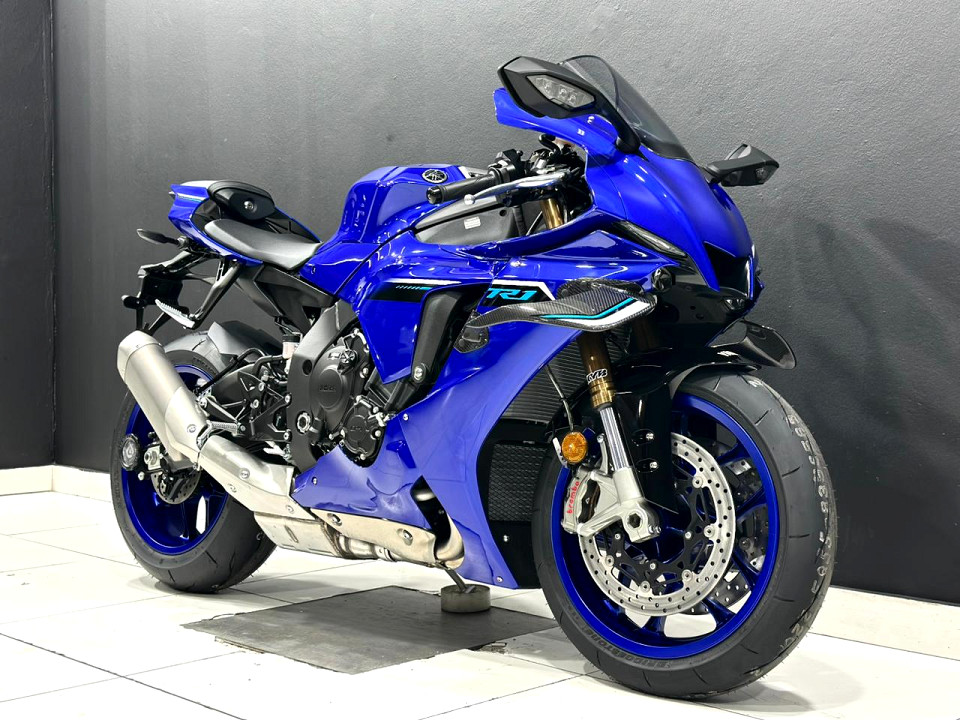 YAMAHA R-1, image 1