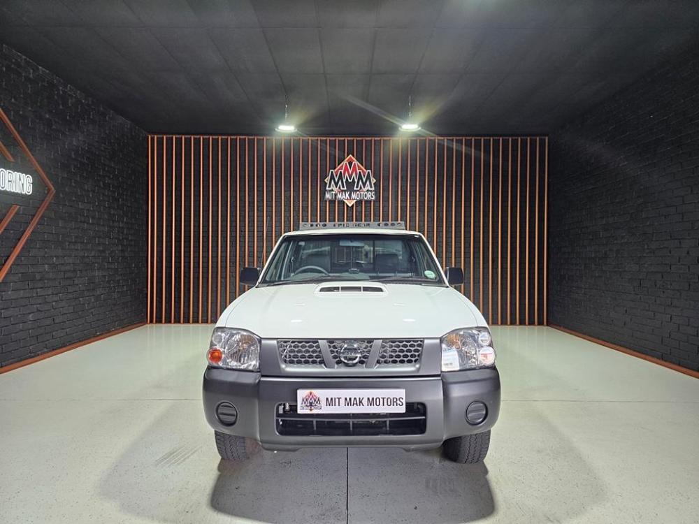 Nissan NP300 Hardbody 2.5 TDi Base S/Cab, image 2