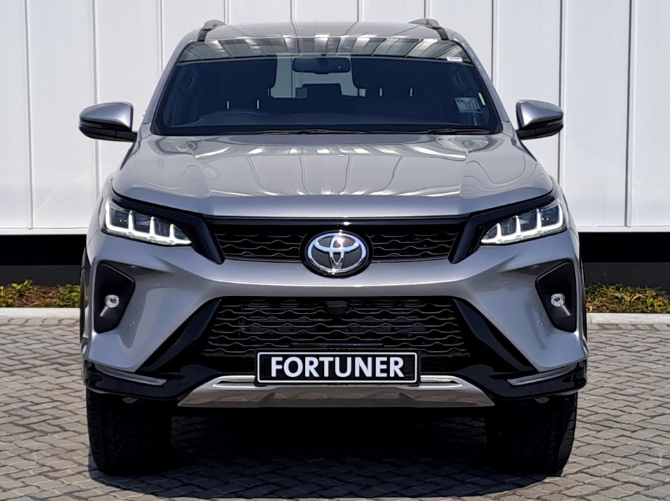 TOYOTA FORTUNER 2.8GD-6 4X4 A/T, image 2