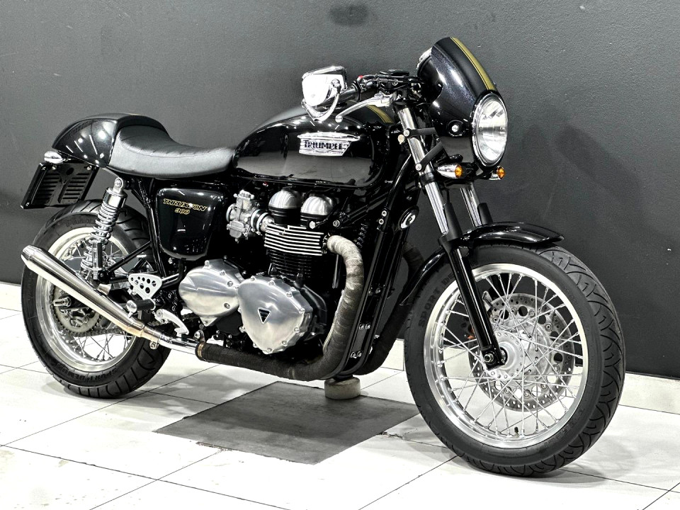 TRIUMPH 900, image 1
