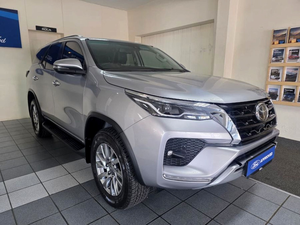 Toyota Fortuner 2.8GD-6 VX A/T, image 1