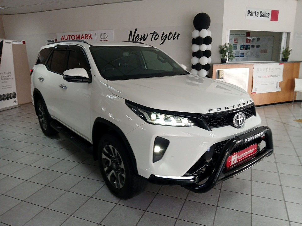 TOYOTA  FORTUNER 2.8GD-6 R/B A/T, image 1