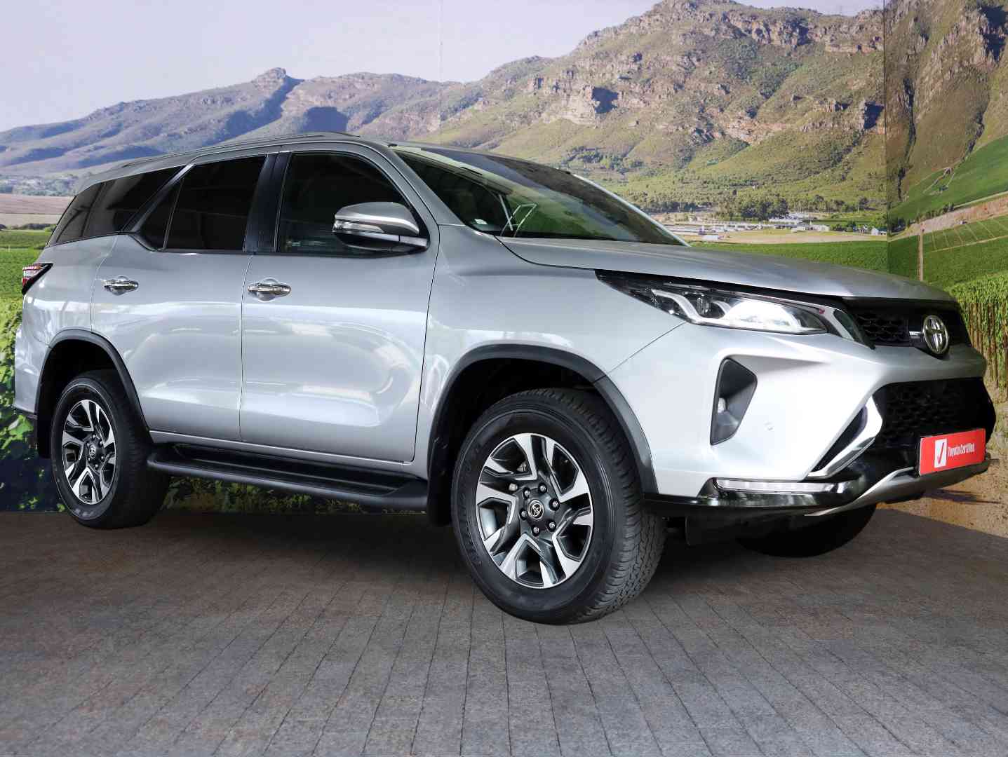 TOYOTA  FORTUNER 2.8GD-6 R/B A/T, image 1