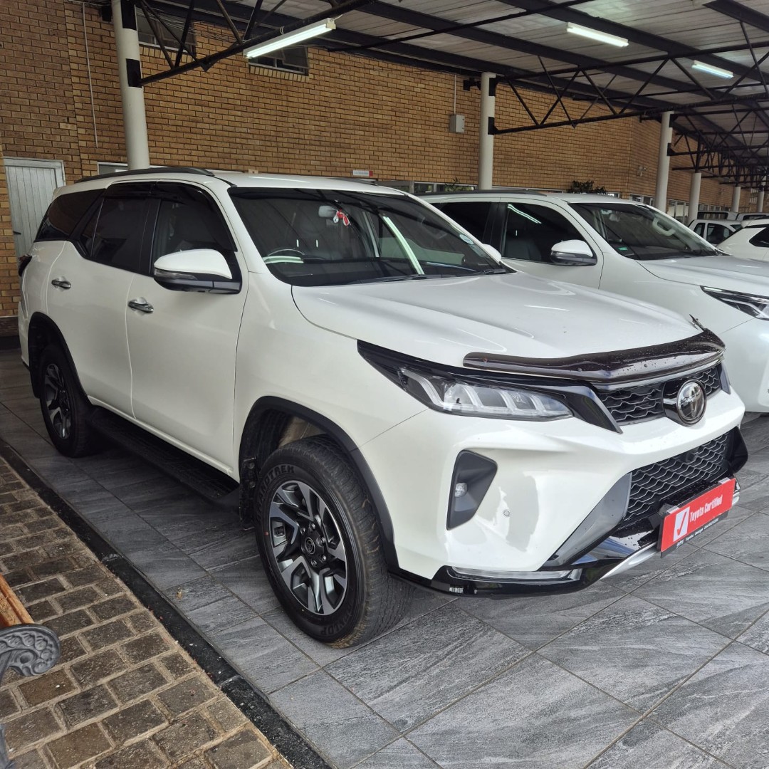 TOYOTA FORTUNER 2.8GD-6 VX A/T, image 1