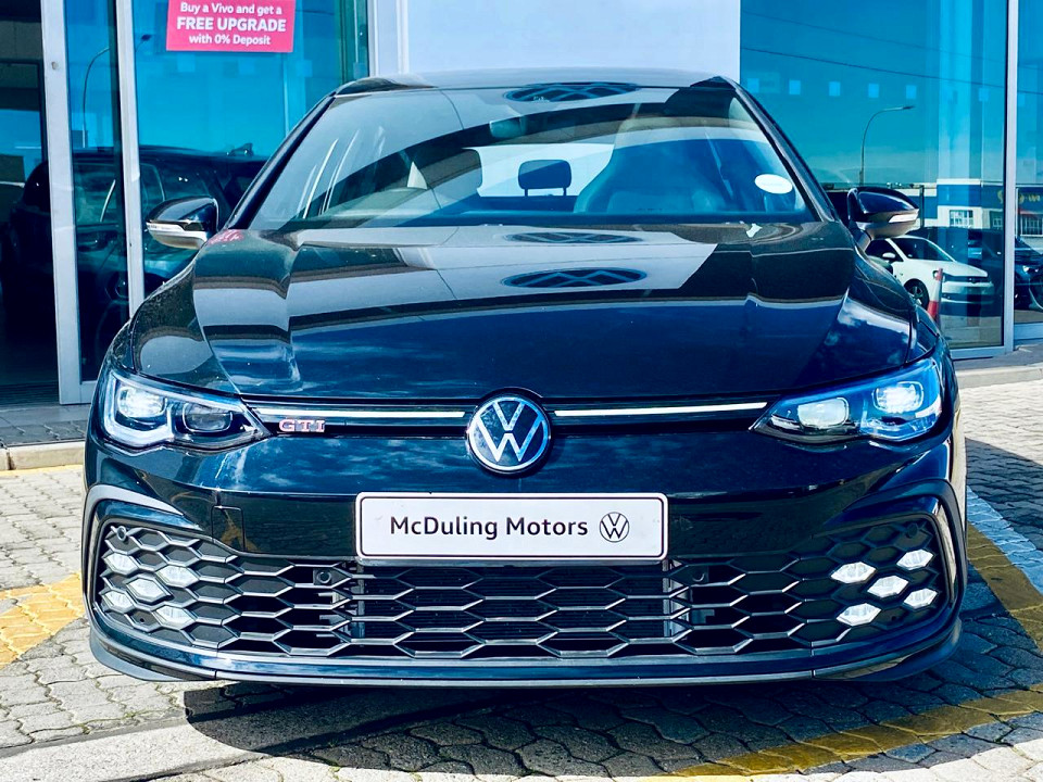 Volkswagen Golf 8 GTi  2.0 TSI DSG, image 2