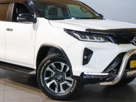 TOYOTA FORTUNER 2.8 GD-6 AT (MHEV), image 2