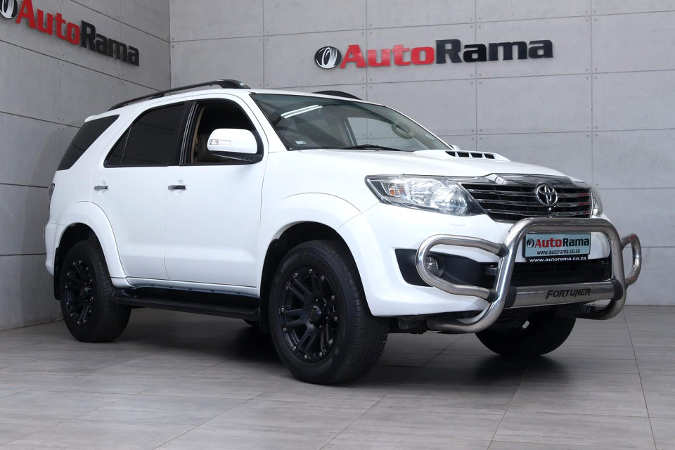 Toyota Fortuner 3.0D-4D R/B auto, image 1